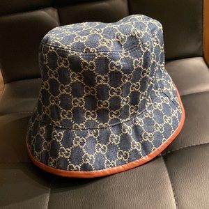 Gucci bucket hat